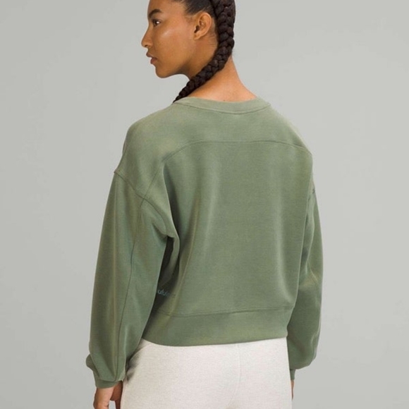 Lululemon Perfectly Oversized Crop Crew, Green Twill, 6 - Picture 2 of 6